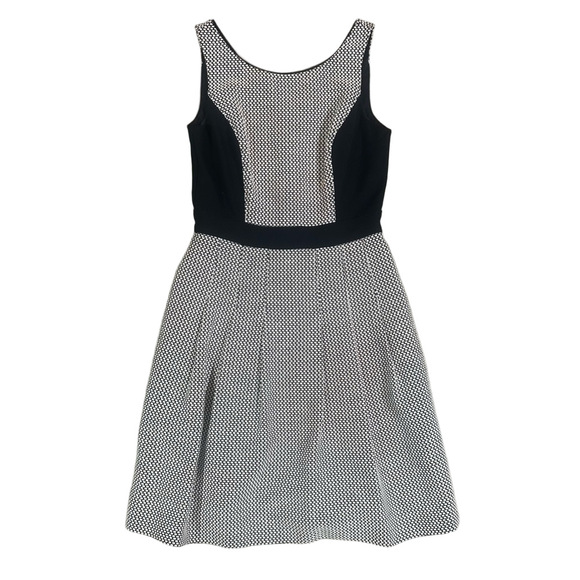 White House Black Market Dresses & Skirts - White House Black Market Black and Cream with Pockets Size 2